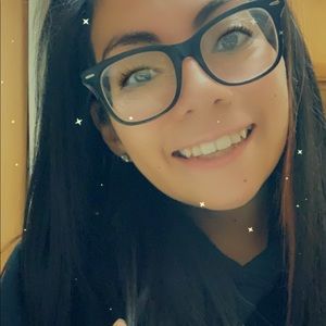 Meet your Posher, Ana